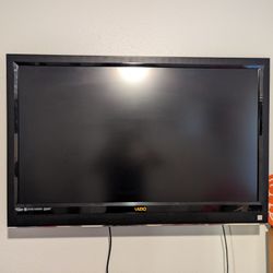45 inch Vizio TV 1080p