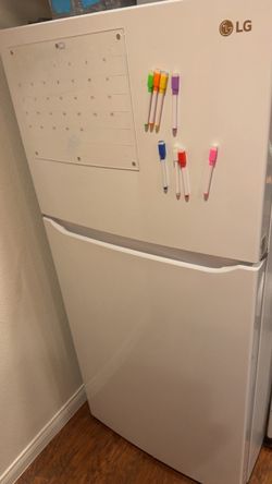 LG 30 in. W 20 cu. ft. Top Freezer Refrigerator w/ Multi- Air Flow and Reversible Door in White, ENE