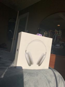 Apple AirPod Max Wireless Headphones and Smart Case Space Grey