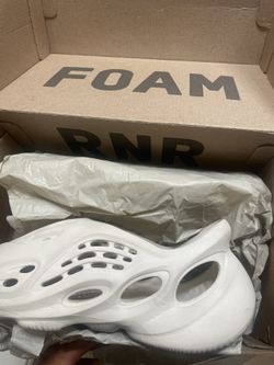 Yeezy Foam Runner Sand