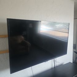 55" Samsung TV w/ wall mount