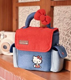 Hello Kitty bag