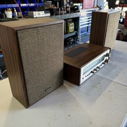 Vintage Stereo With Speakers All Work Great