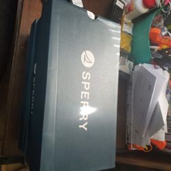 Brand new in the box mens sperrys Size 11 Medium 