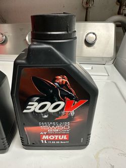 Motorcycle oil