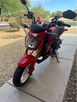 Kawasaki Z125 Pro ONLY 770 miles