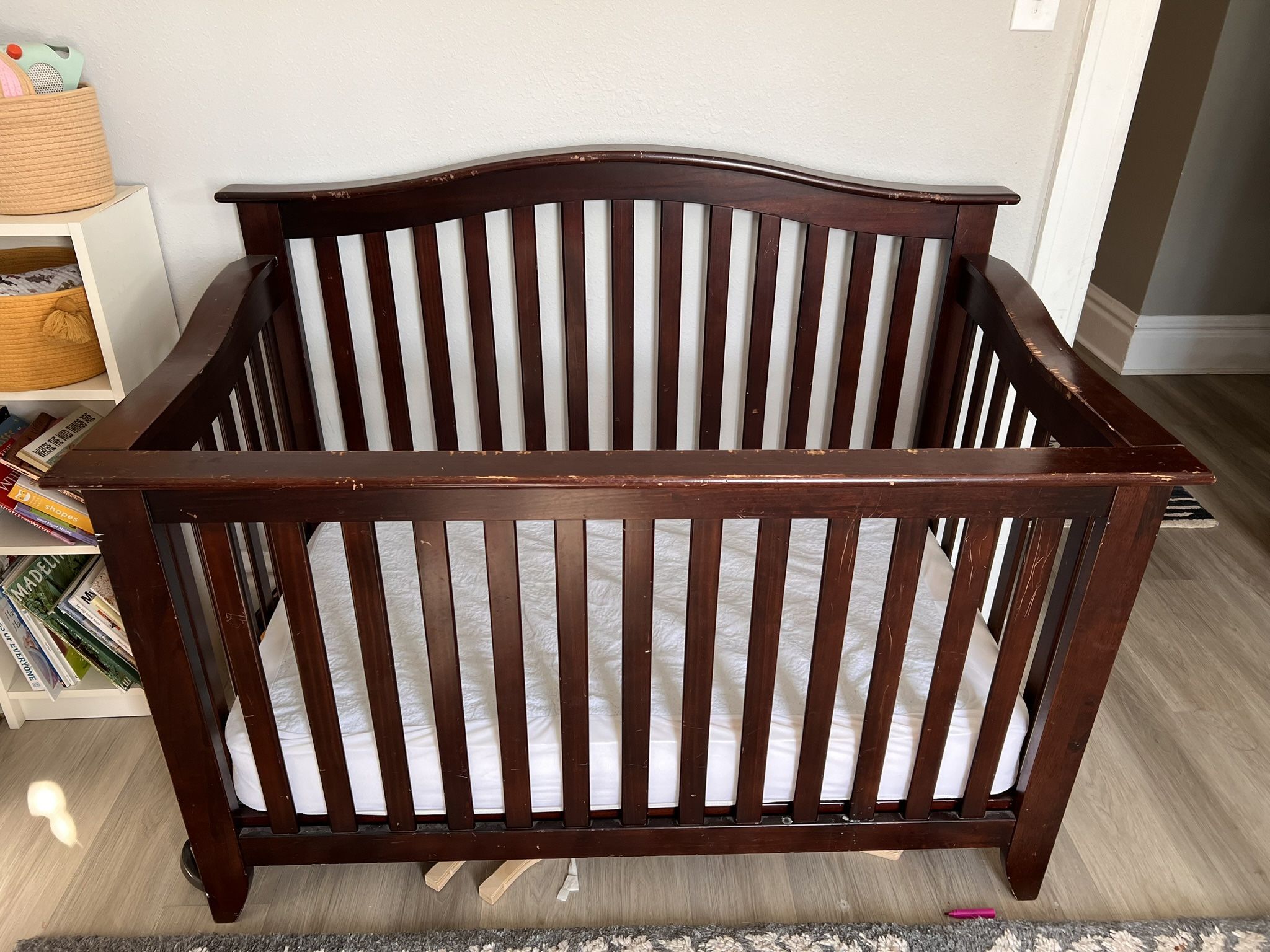 Free crib and mattress 