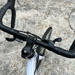 New 21 Speed Bike For Sale  needs tires