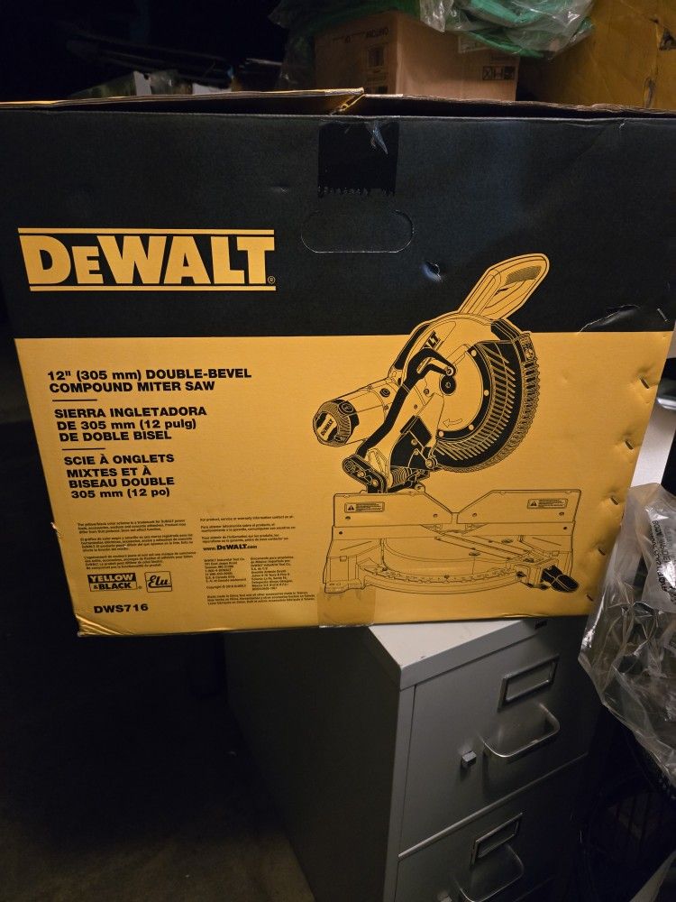 Dewalt DWS716 Double Miter Saw In Box