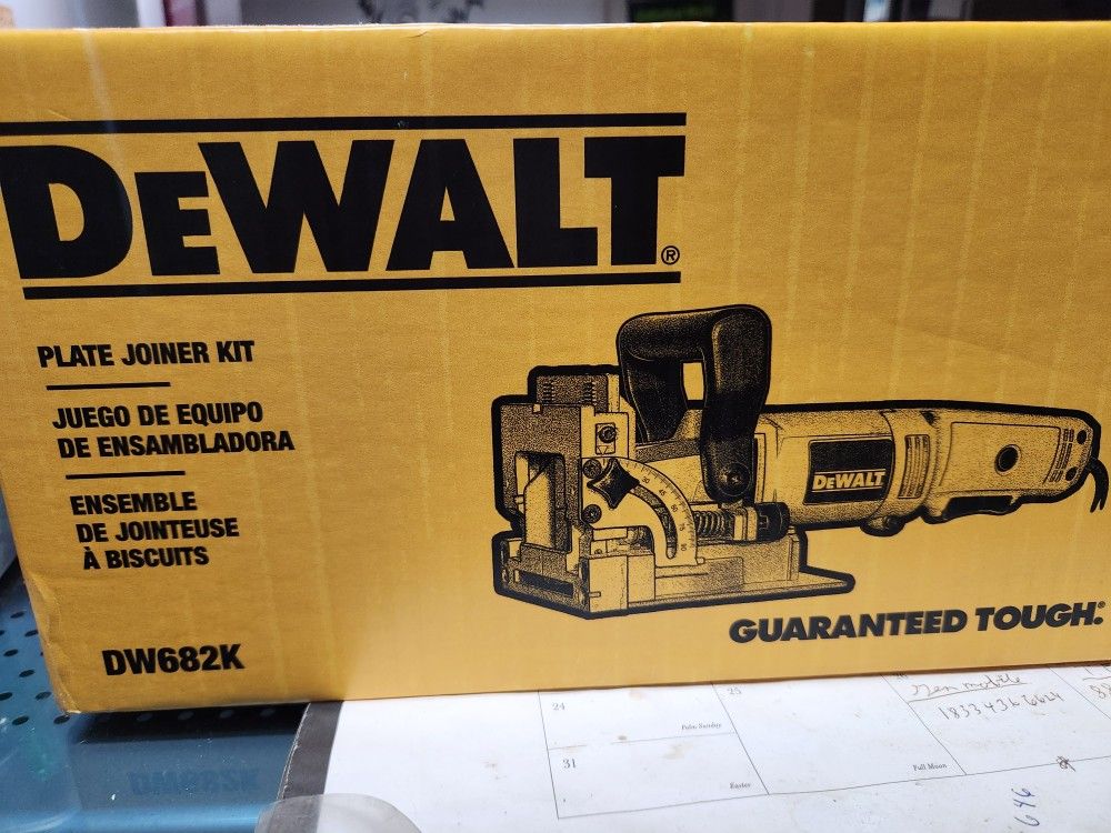 Dewalt 6.5amp Heavy Duty Plate Joiner Kit.