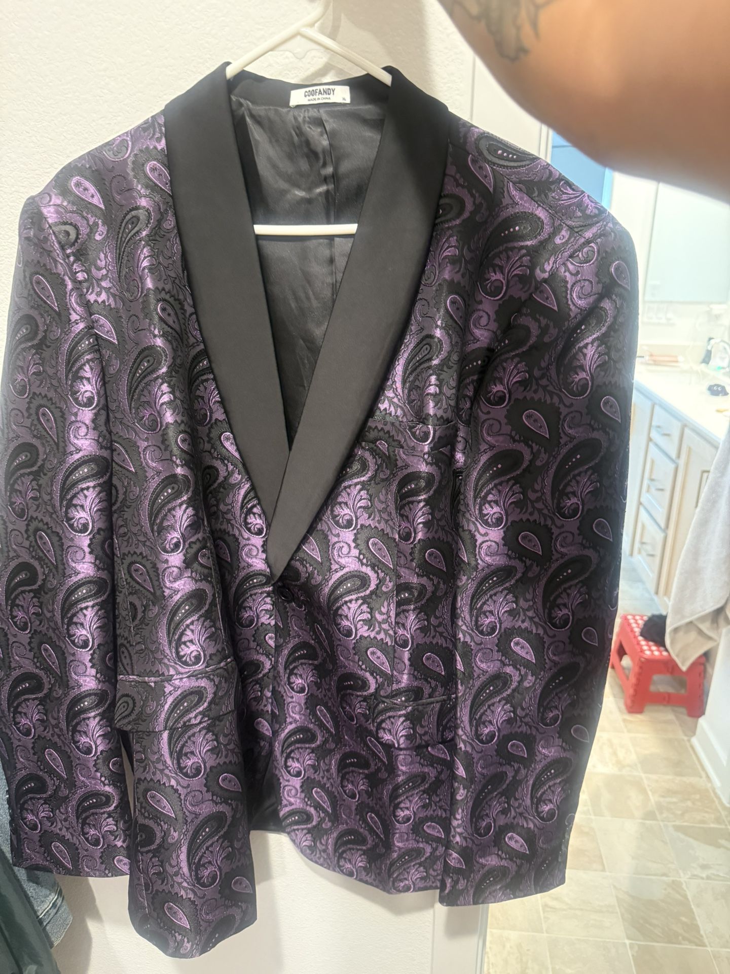 Suit Jacket / Blazer