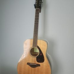 Yamaha 12 strinh guitar