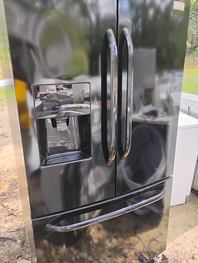 Black Frigidaire French Door Ref 