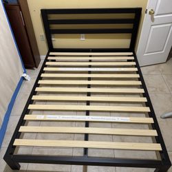 A Queen Bed Metal Frame 