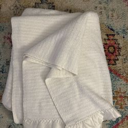 Vintage USA 100% Acrylic Twin Blanket 