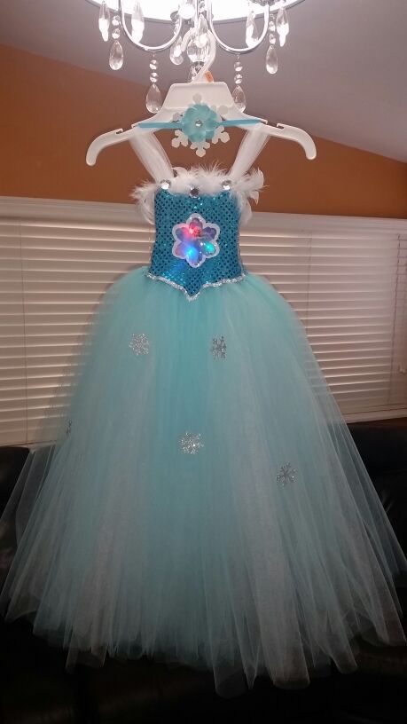 Frozen Elsa's dress