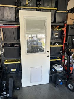 RH Door W/pet Door