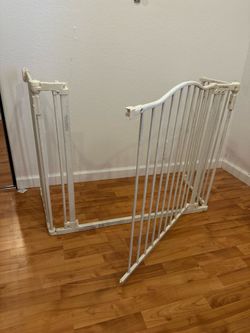 Adjustable Child Gate