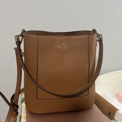 New kate Spade Bucket Bag
