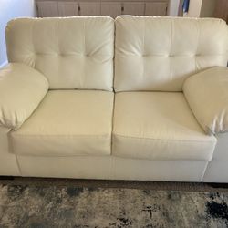Loveseat 