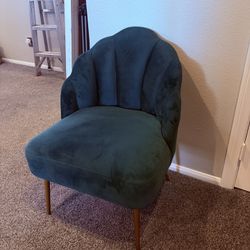 Emerald Green Mid-Century Style Accent Chair – Comfortable & Great Condition