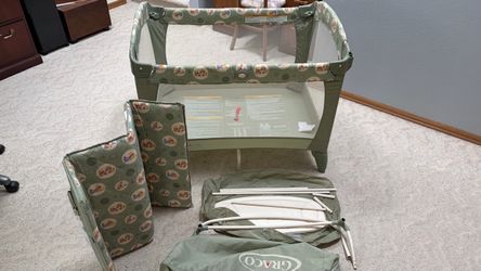 Graco Pack and Play Portable Playpen / Crib