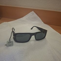 Persol Sunglasses 3362 S