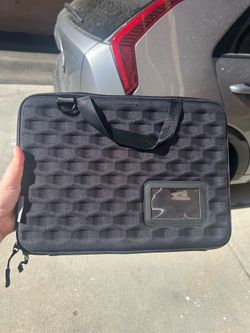 14 inch laptop or table bag black