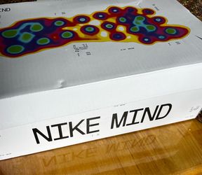 NIKE MIND 001
