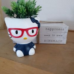 HK Planter Pot 