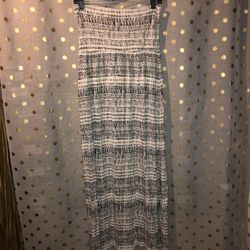 Cynthia Rowley Size Medium Stretchy Black And White Maxi Skirt