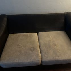 Full And Love Seat 