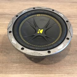 kicker 8” funsiona bien 