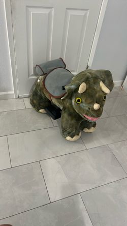 Triceratops Kids ridable dinosaur