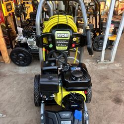 RYOBI
3300 PSI 2.4 GPM Cold Water Gas Pressure Washer with 212cc Engine