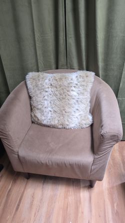 Single Chair