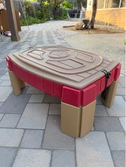 Step2 Naturally Playful Sand Table, Kids Sand Activity Sensory Table, 5 Piece Accessory Kit, Toddler Summer Outdoor Toys, 2+ Years Old