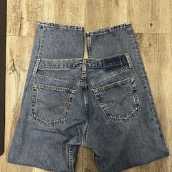 levi jeans: 1 light wash 505 30/30 and 1 dark wash 