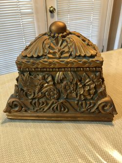 MAKE AN OFFER-Decorative Box, Glass Shelf (See Desc) Starting At $5