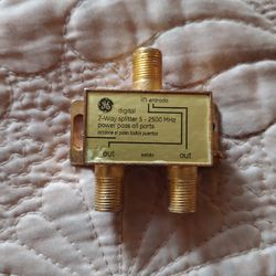 GE 2-WAY CABLE SPLITTER