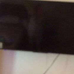 50” Color Tv With Wall Mount and Remote Control 