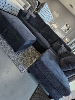 ✨️ Sectionals, 2pc Sofas ✨️ Furniture Queen Bedrooms, Dining Avail