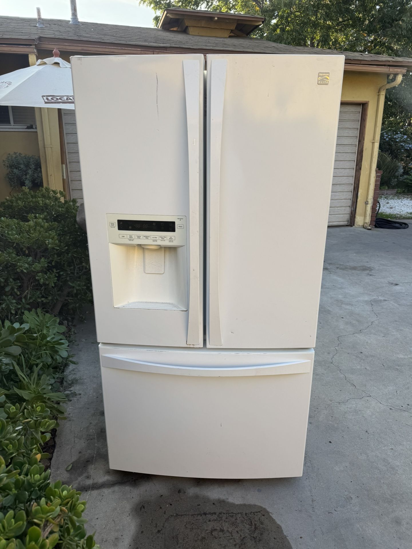 Kenmore Elite Fridge / Refridgerator