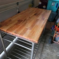 Free Outdoor Prep Table - PENDING