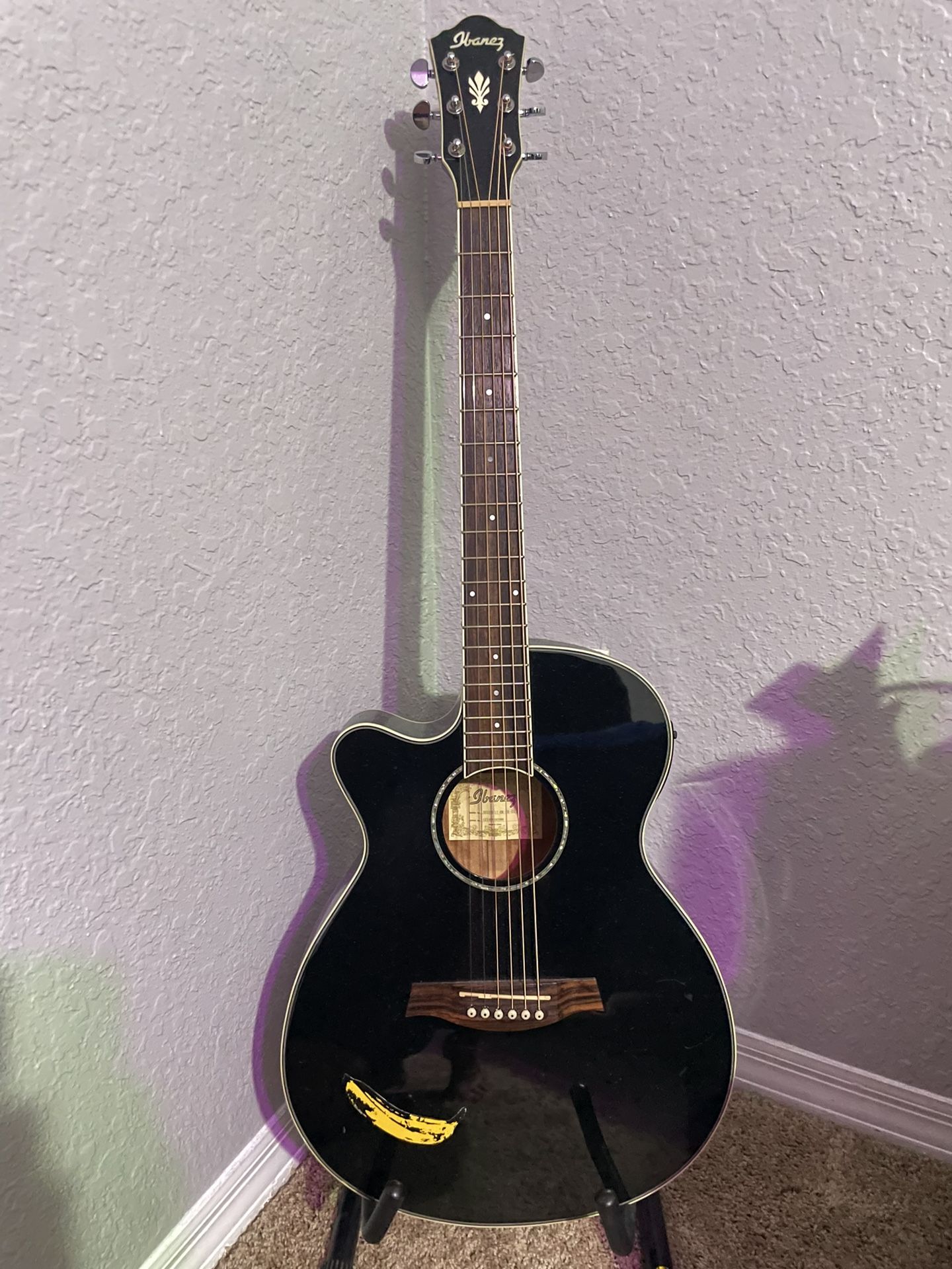 Ibanez LEFT HANDED ACOUSTIC-ELECTRIC GUITAR