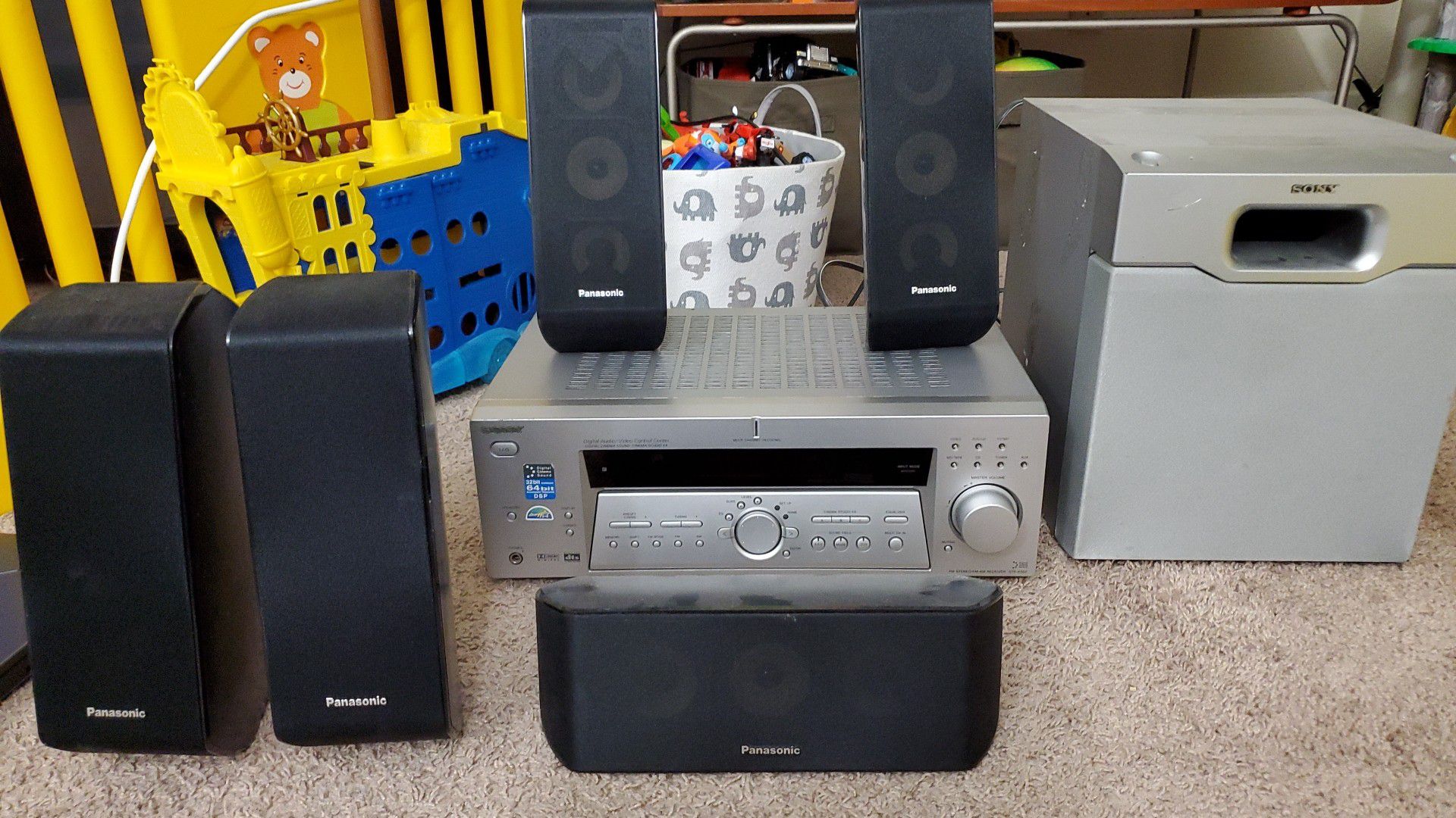 Sony Digital Audio / Video Home Theater 5.1 Stereo Receiver and speakers