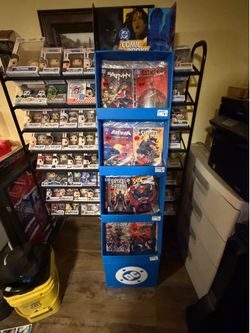 Comic book display stand