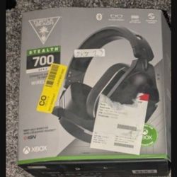 turtle beach stealth 700 gen 2 wireless headset that compatible with xbox series xis & xbox1 also works great with windows 10 