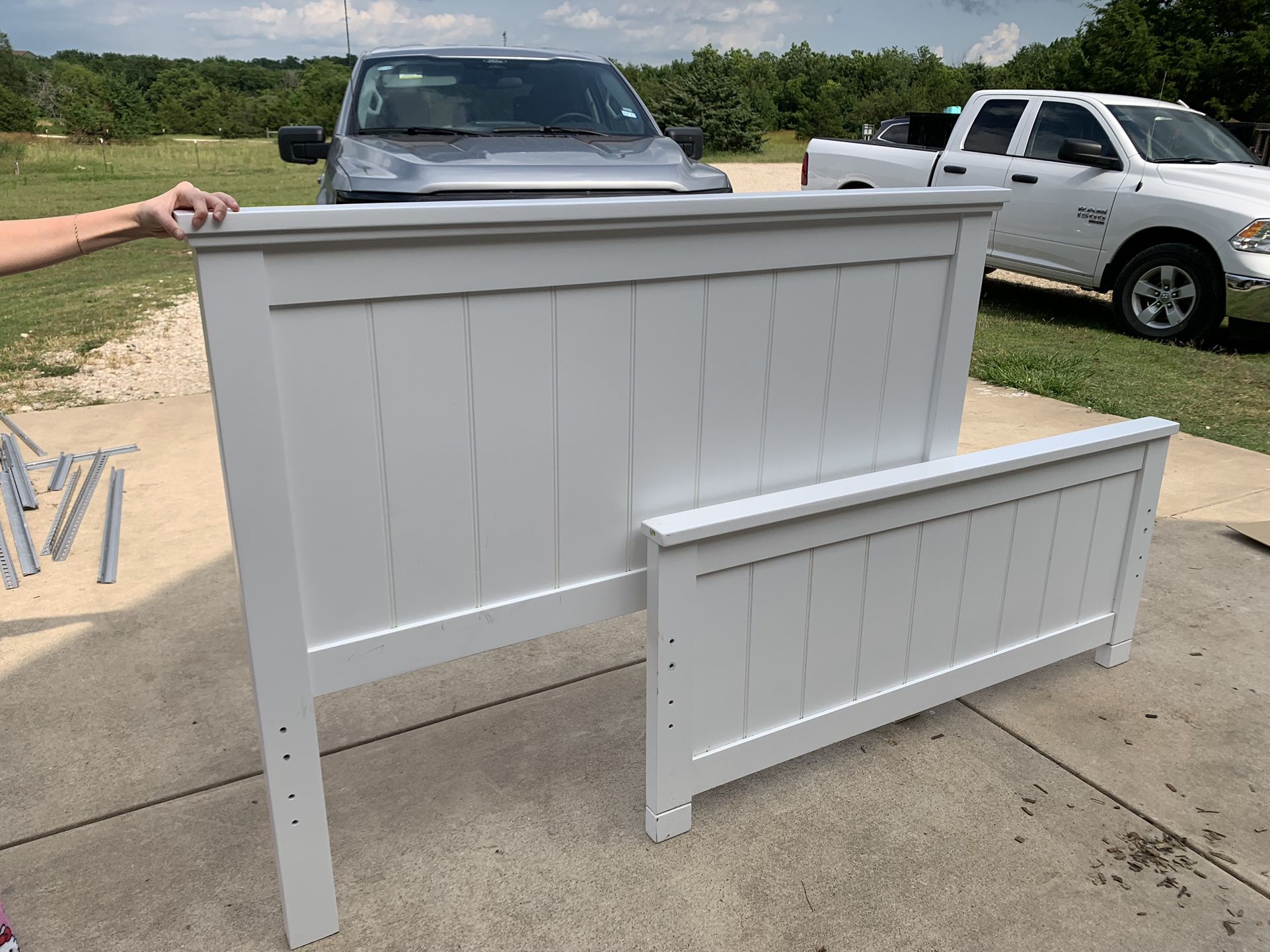 Full Size Bed Frame-White