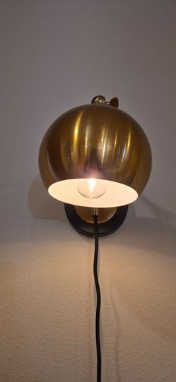 Bedside wall mounted lamps (2)